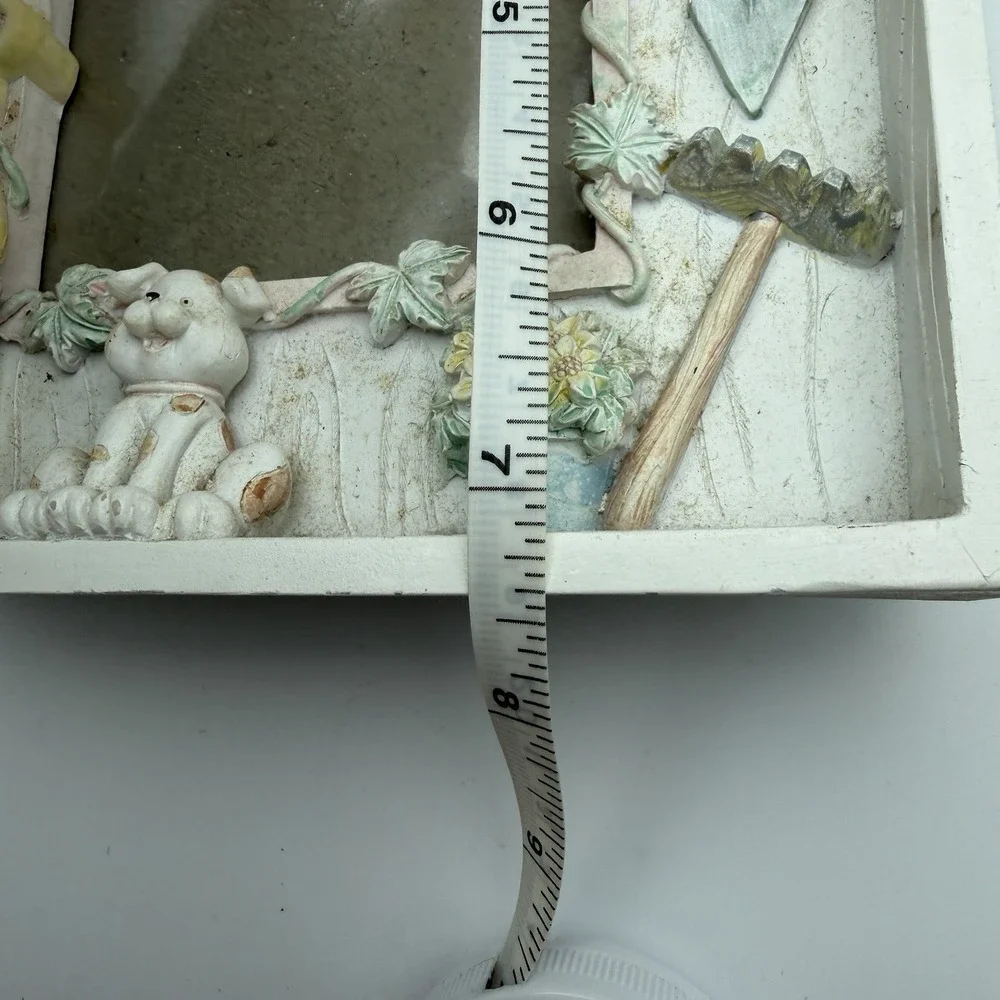 Childs Animal 3D Picture Frame / Shadow Box Pics Bear Garden Cottage Core Vintag